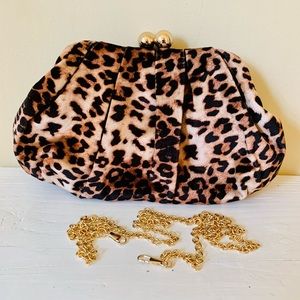 Leopard Spring velour clutch with chain handle